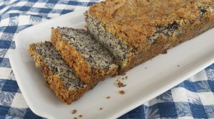 עוגת פרג ותפוחים